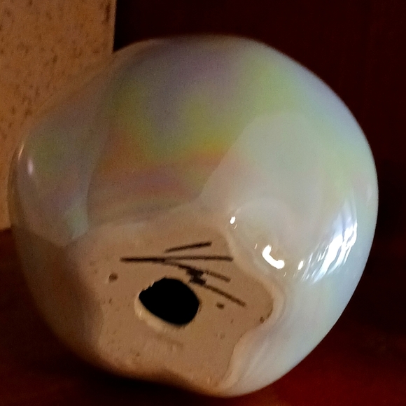 Ceramic Apple with Luster - Picture 4 of 4